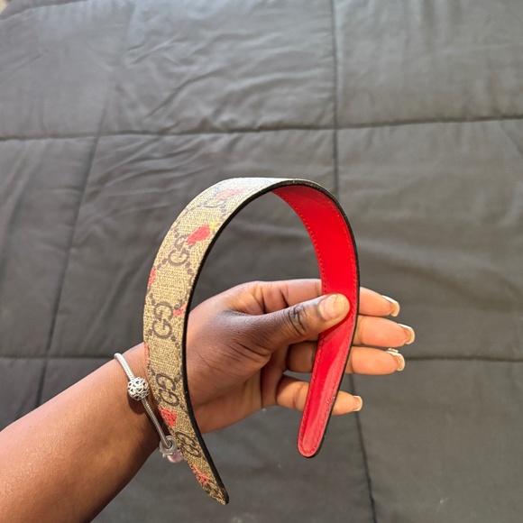 GUCCI Strawberry Headband - Picture 1 of 7